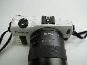 Canon EOS M with EF-M 18-55mm IS STM beli