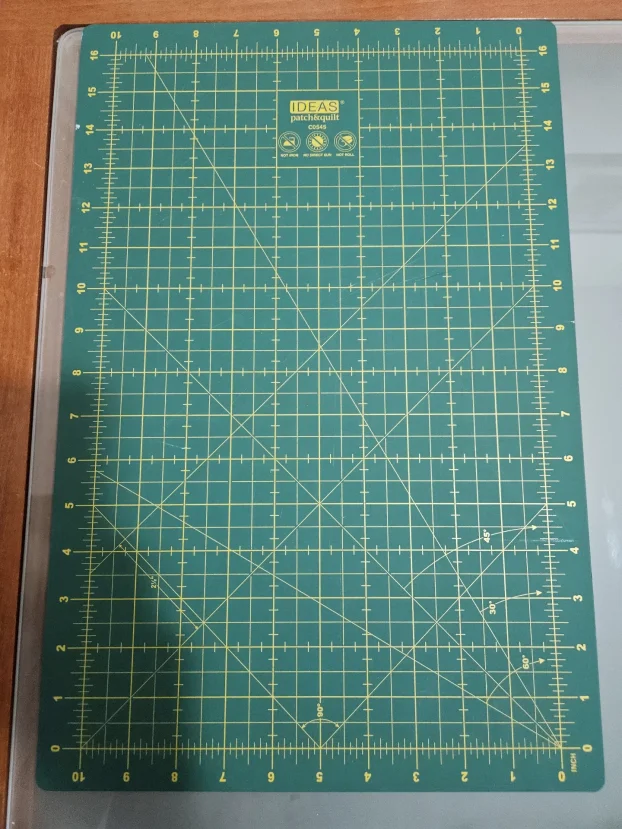 IDEAS lenjiri za šivenje sa podlogom za sečenje