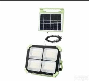 Multifunkcionalni solarni reflektor