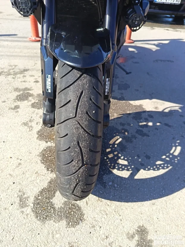 Kawasaki Versys 1000 kupljen nov u Srbiji