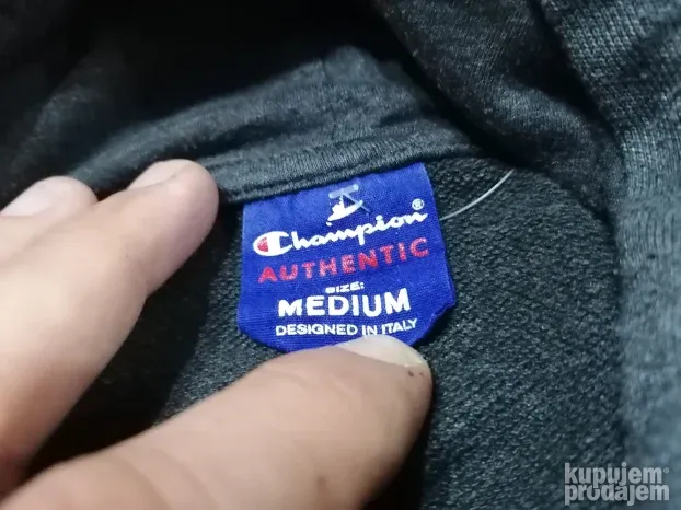 560 - CHAMPION duks M/L Original TOP