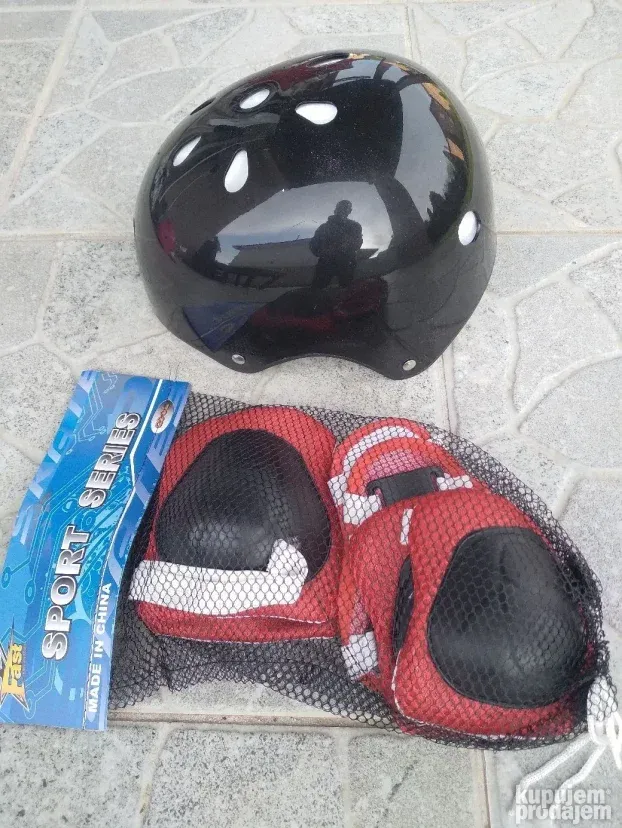 Set štitnici i kaciga za decu(rozi,plavi, crveni i crni)