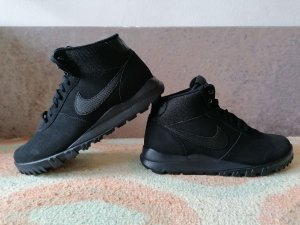 ORIGINAL NOVE Nike Hoodland Suede kožne čizme raspar 42/43