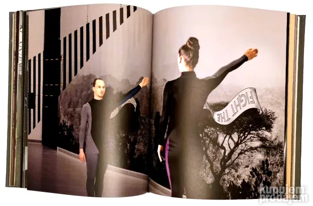 Jasmina Cibic: Spielraum