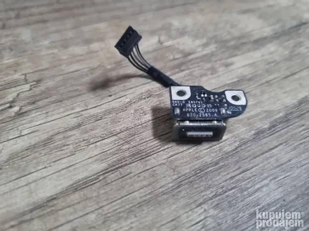 Dc konektor za Macbook pro A1286 EMC 2417 Late 2011