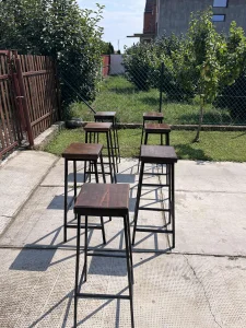Barske stolice-IZNAJMLJIVANJE