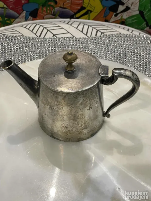 Cinija ili cajnik stari komad, bez mana