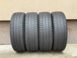Teretne gume za kombi Bridgestone 215/60/17C 215/60/17 C