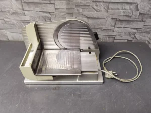 Graef FA-182 T PROFI mesoreznica 130W