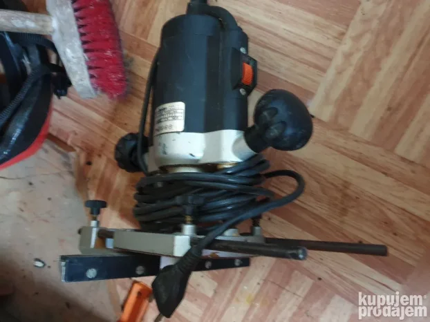 Elektricni Masinski ruter
