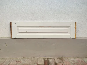 Stari drveni deo štoka Švapskih ulaznih salonskih vrata