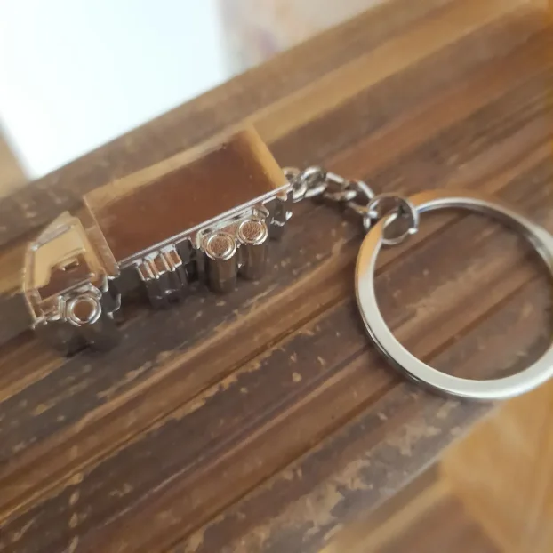 Kamiončić privezak metalni