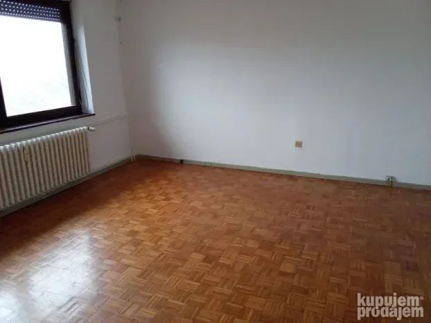 Odličan, 63 m2 - Petrovaradin Blok 8