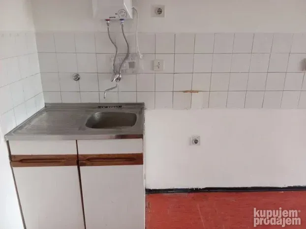 Odličan, 63 m2 - Petrovaradin Blok 8