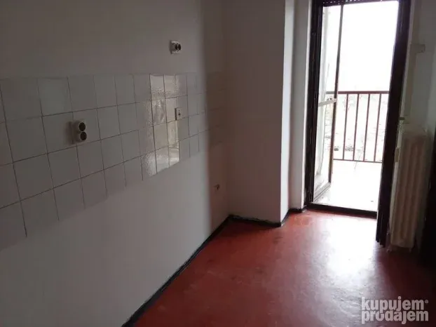 Odličan, 63 m2 - Petrovaradin Blok 8