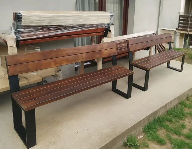 Klupa,Klupe Bastanske garniture za dvoriste,park,bastu..