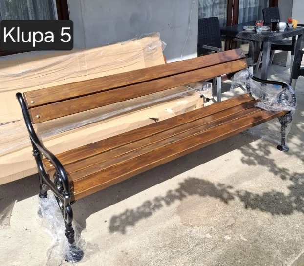 Klupa,Klupe Bastanske garniture za dvoriste,park,bastu..
