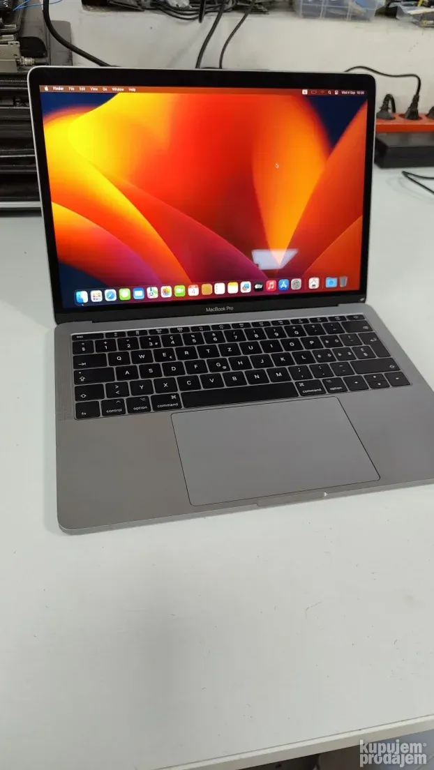 Macbook PRO 13 2017 Core i5 8gb 256ssd 2K retina
