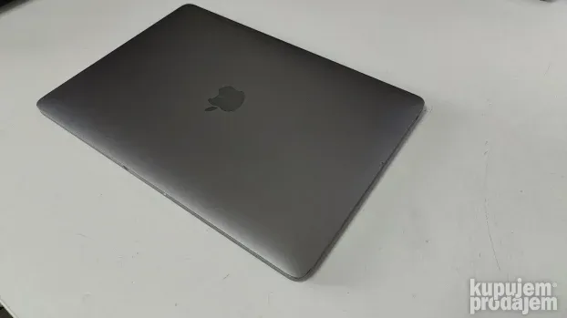 Macbook PRO 13 2017 Core i5 8gb 256ssd 2K retina