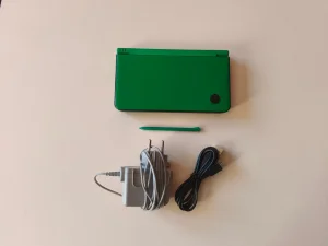 Nintendo DSI XL Zeleni Green