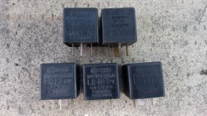 Relej rashladne tecnosti VW Golf 1 2 3 Passat B2 B3 B4 Polo