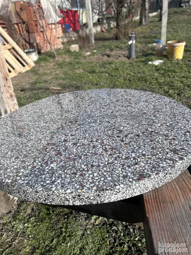 Stolovi po meri (Teraco)