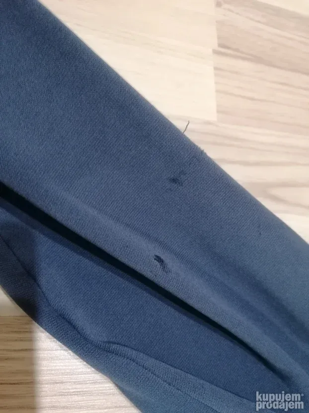 558 - UNDER ARMOUR duks M Original