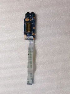 Citac SD kartica za samsung NP350V5C
