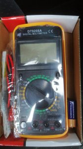 Unimer DT 208A-multimetar-precizan unimer sa temperaturom