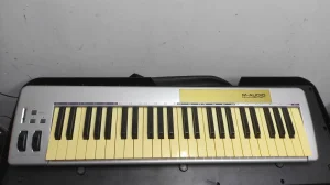 M-AUDIO keystation 49e (4 oktave, USB MiDi kontroler)