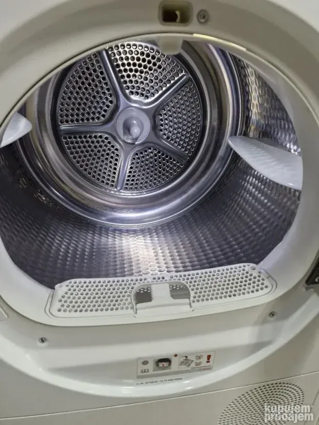 Bosch HomeProfessional Super Silence 8Kg Toplotna Pumpa