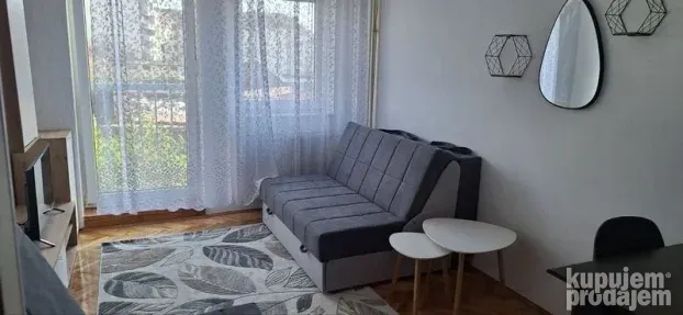 Grbavica,garsonjera,25