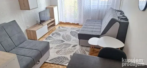 Grbavica,garsonjera,25