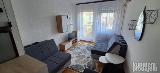 Grbavica,garsonjera,25