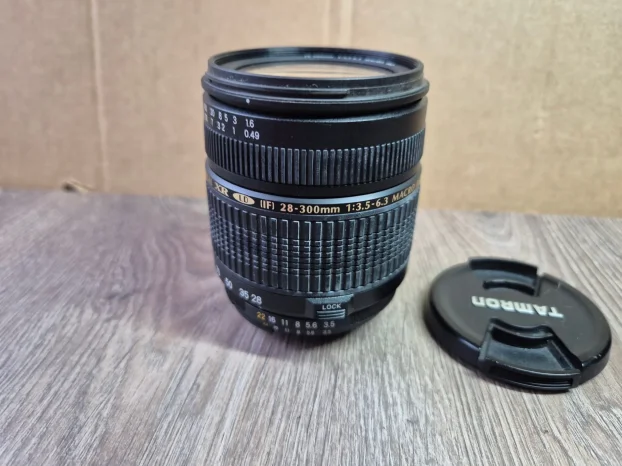 Tamron AF ASPHERICAL 28-300mm 1:3.5-6.3 Objektiv