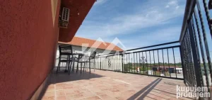 Bukovac, 5+ petosobna, 2500 m²