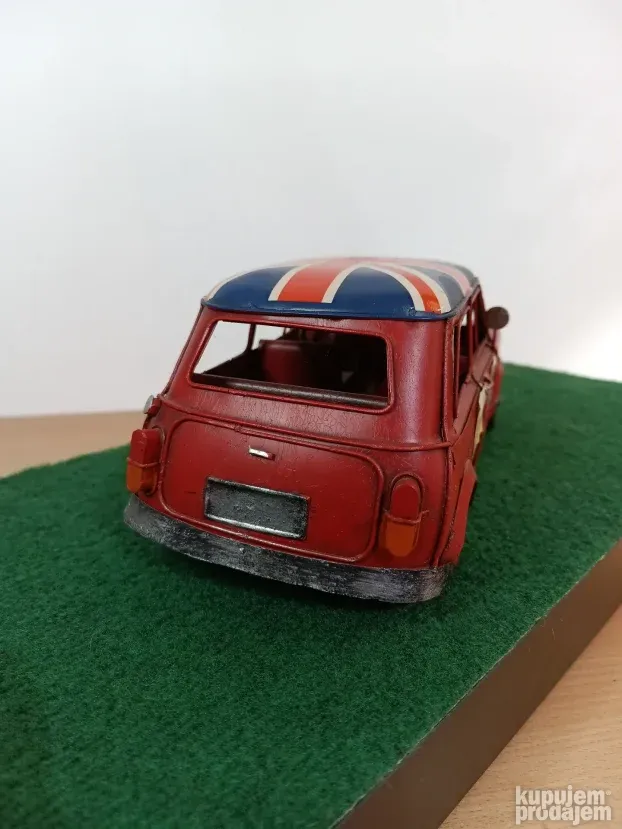 Mini Cooper with British flag Metalni model minija