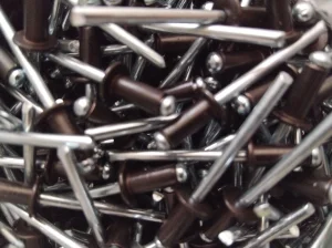 Pop nitne 4.8x10 RAL8019 braon boja