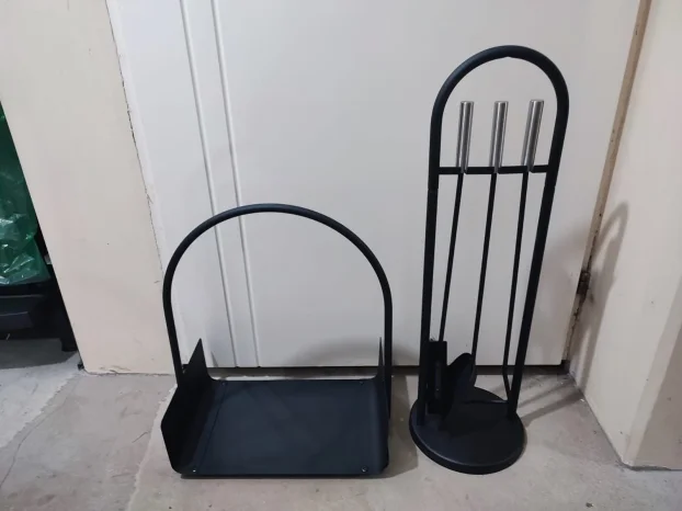 Stalak korpa za drva pribor za ciscenje novo