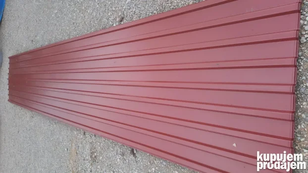 Pokrovan-zidni lim,crne cevi.