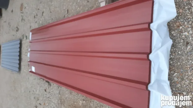 Pokrovan-zidni lim,crne cevi.