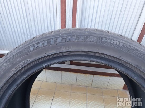 Dve dobre letnje gume 18 ke BRIDGESTONE 245-40/18 Dot 0218 s