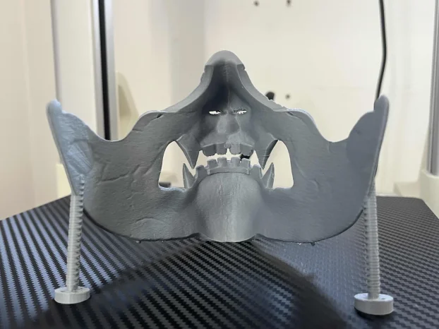 Stalak za PS5 kontroler / Ghost OF Yotei