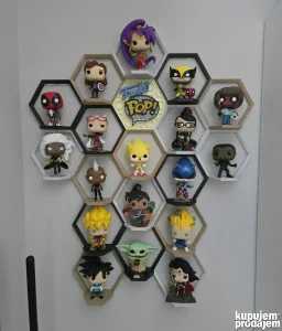 Zidne Police Funko POP. Stalak - display.