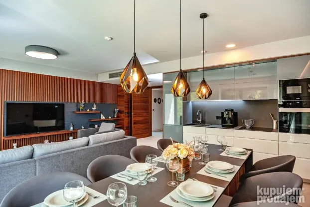 Vila sa bazenom Makarska