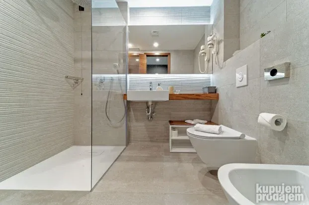 Vila sa bazenom Makarska