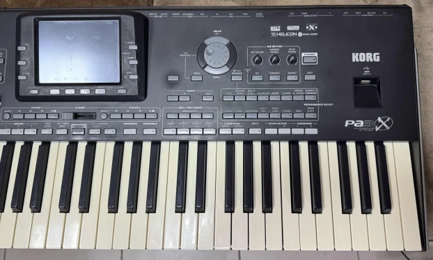 Korg PA3X-61 u odličnom stanju 256/512 MB Ram-a