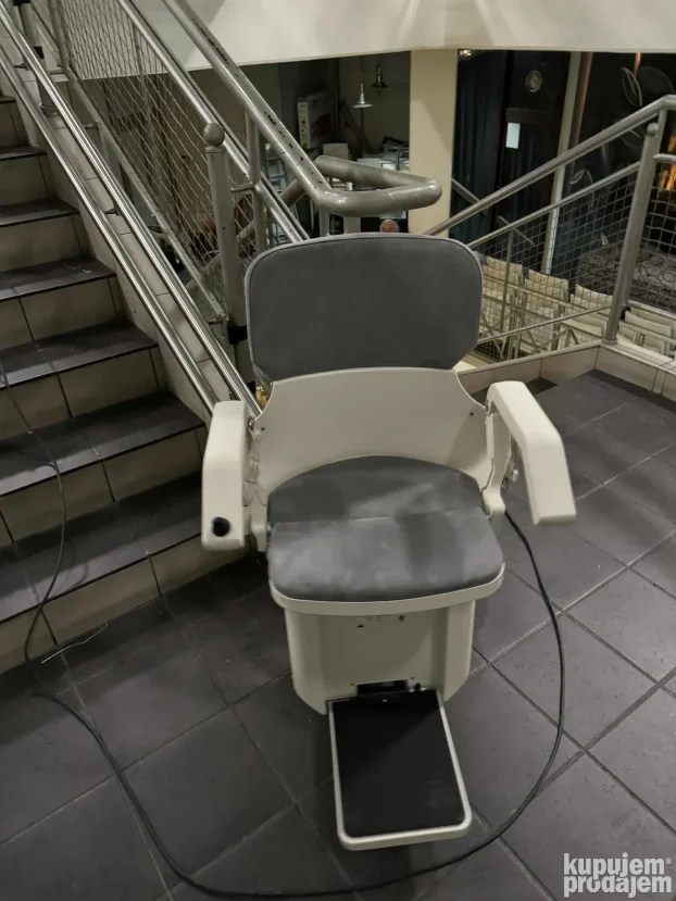 Lift stolica za stepenice