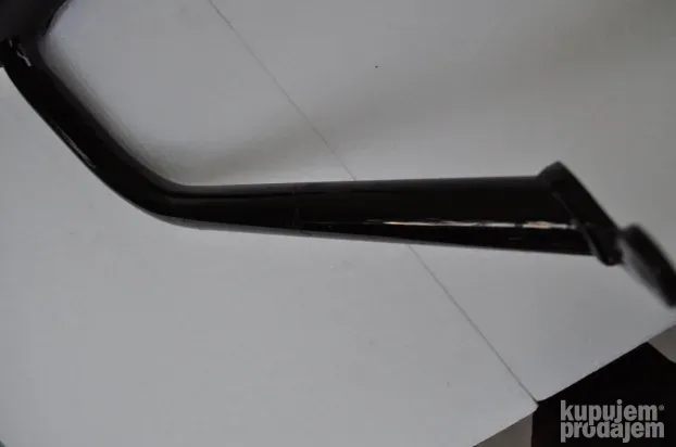 Harley Davidson Street Bob originalni crash - roll slide bar