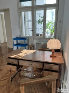 Soba u deljenom stanu sa cimerom